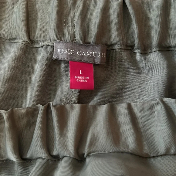 Vince Camuto Olive Green Rumple stretch waist pant cuffed hem & pockets. Large - Picture 5 of 5